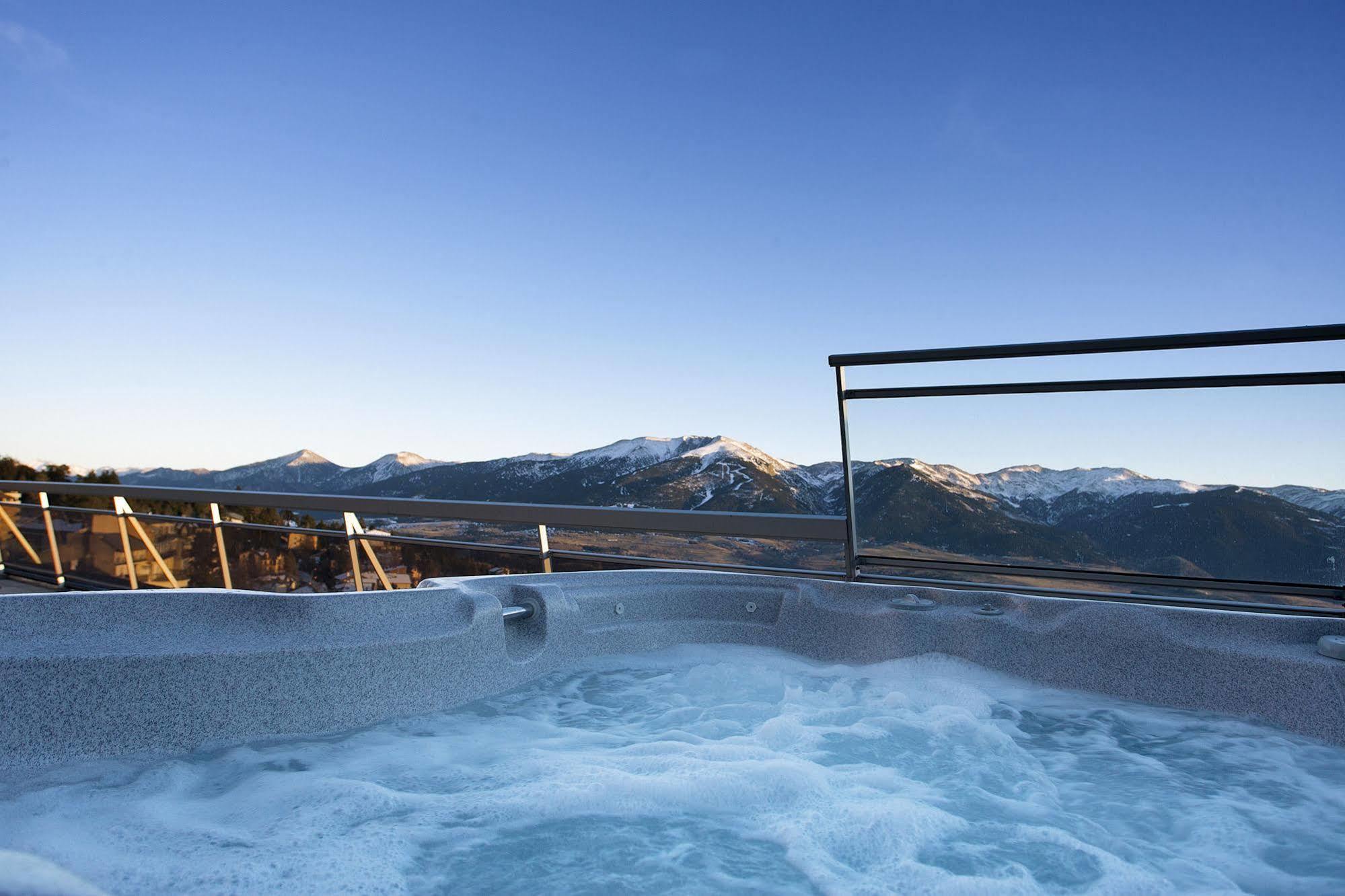 Hotel Le Grand Tetras Font-Romeu-Odeillo-Via Eksteriør bilde