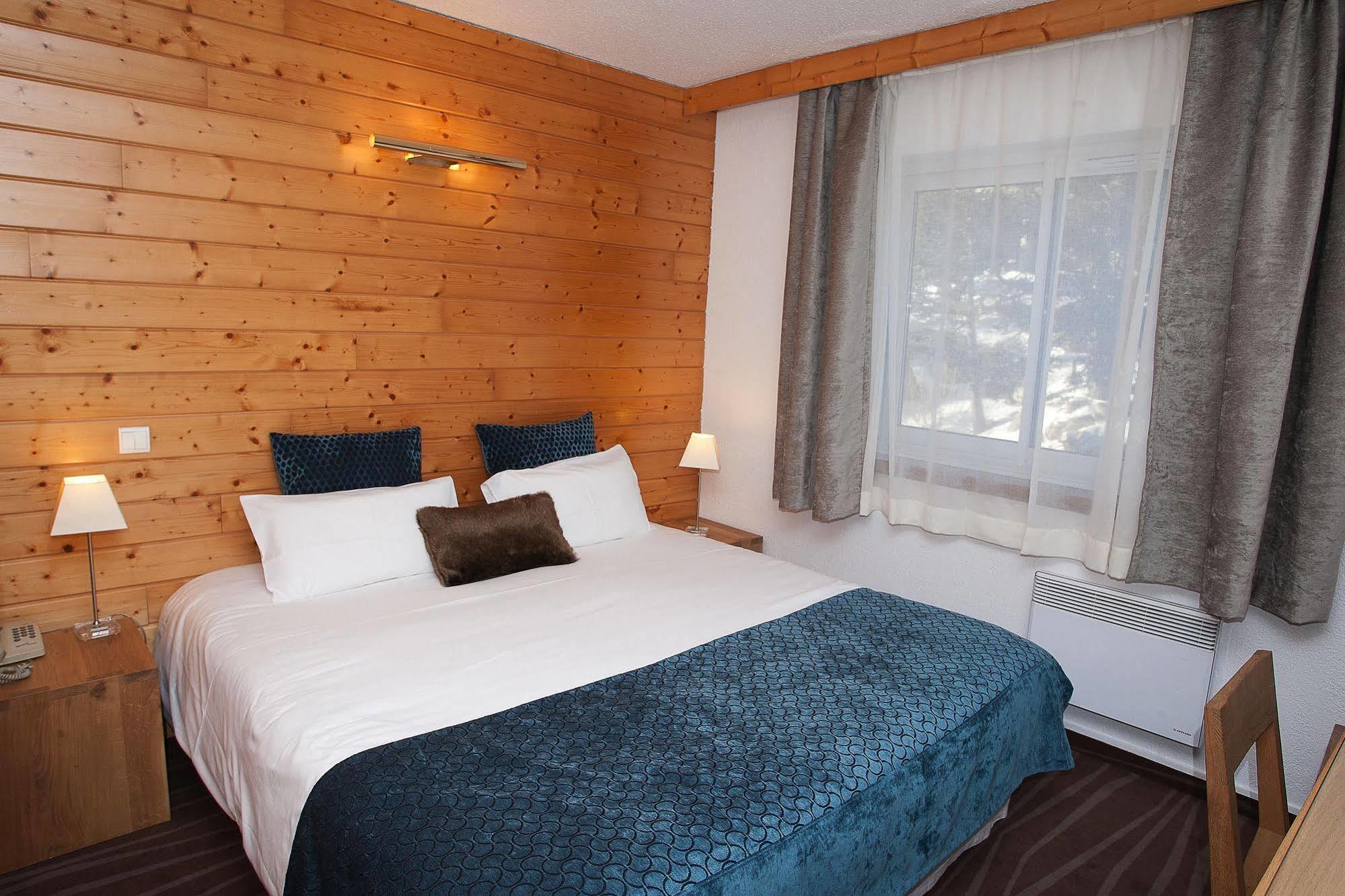 Hotel Le Grand Tetras Font-Romeu-Odeillo-Via Eksteriør bilde
